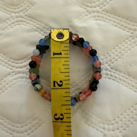 Natural Stones Stretch Bracelet W/Diamond & Spherical-Shaped SemiPrecious Stones - Picture 2 of 3